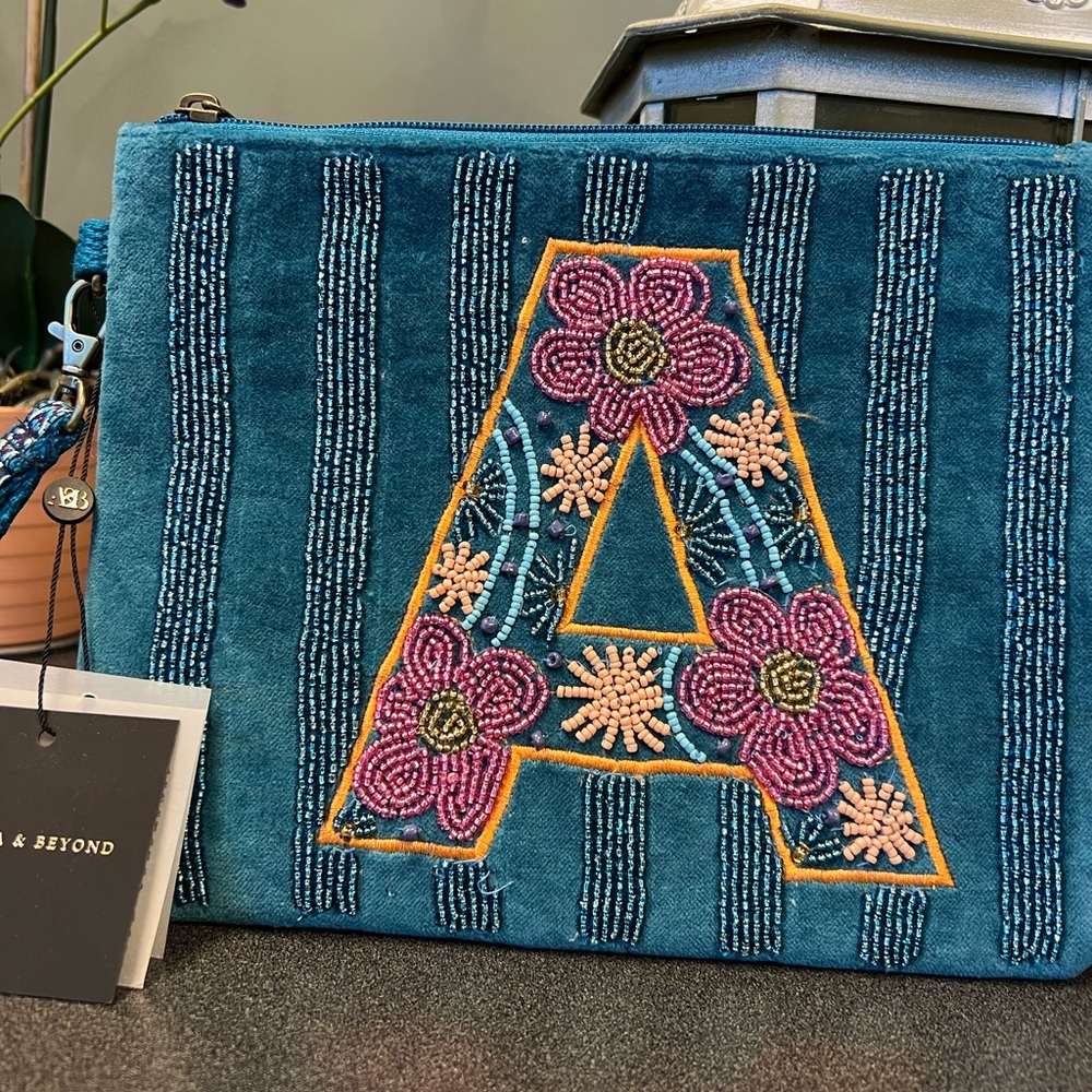 America & Beyond Velvet โAโ Embellished Initial Wristlet ๐ฉท - Picture 2 of 10